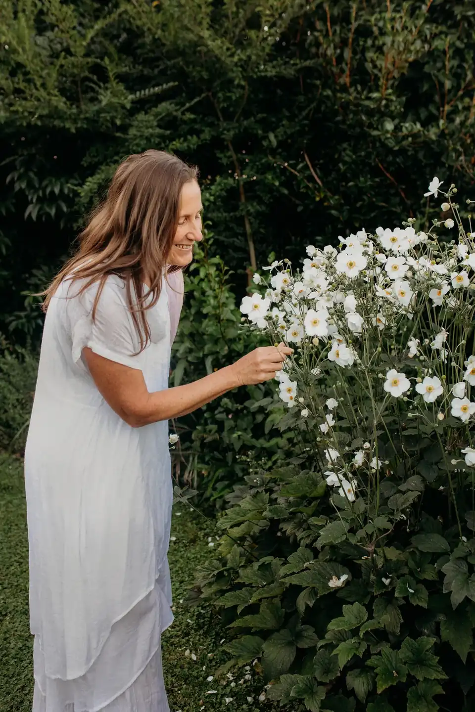 Healing Therapies practitioner in the garden